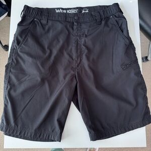 Wranglers Outdoor Performance Elastic Utility Shorts Men’s size 36
